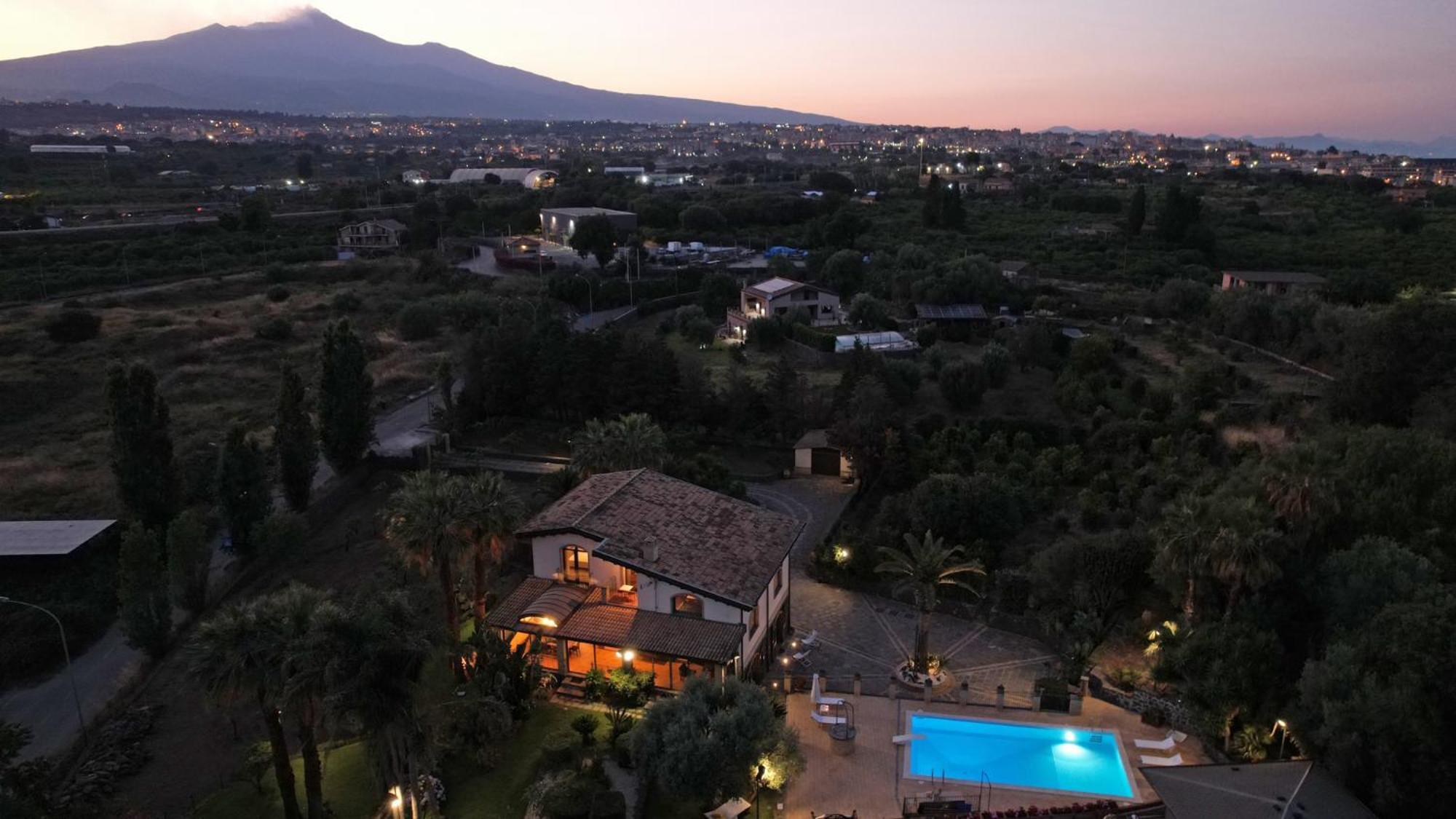 Villa Biddizza Acireale Exterior photo